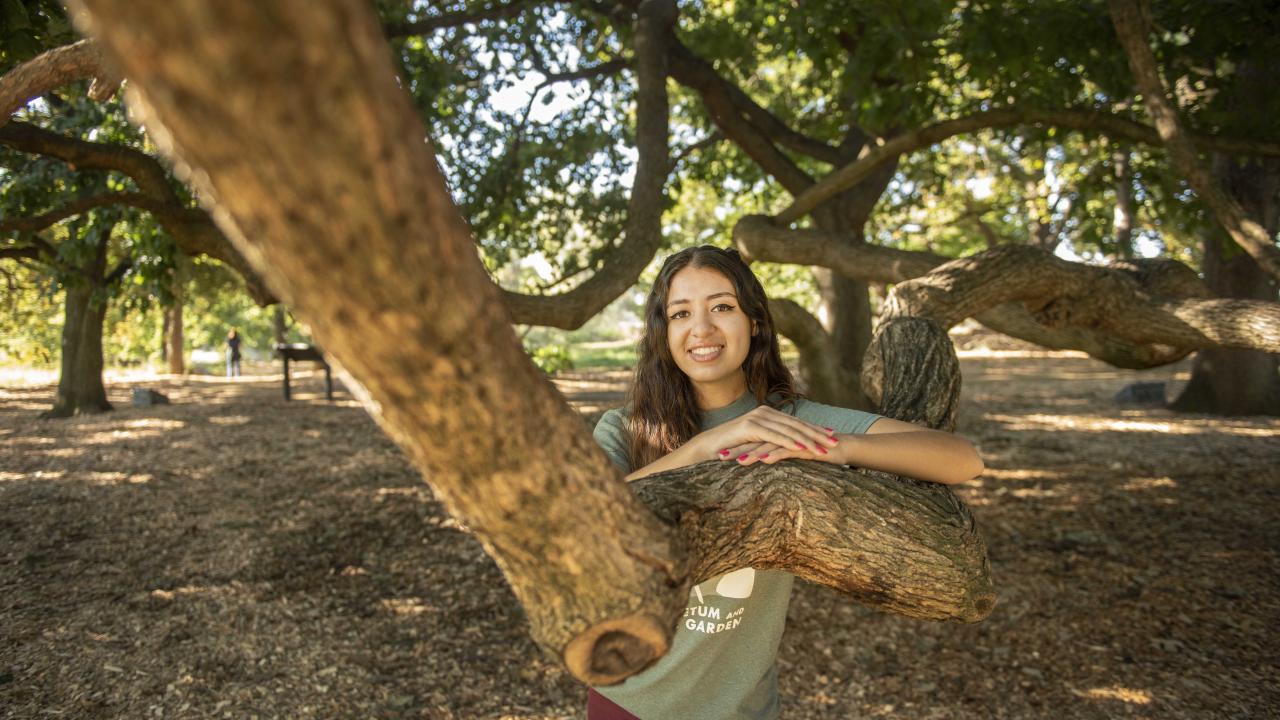 Image of Arboretum Ambassador co-coordinator Amber Medina.