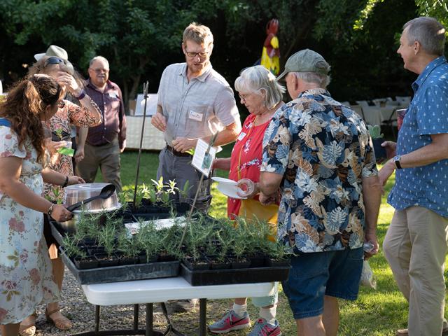 Event sponsored by the Friends of the UC Davis Arboretum and Public Garden