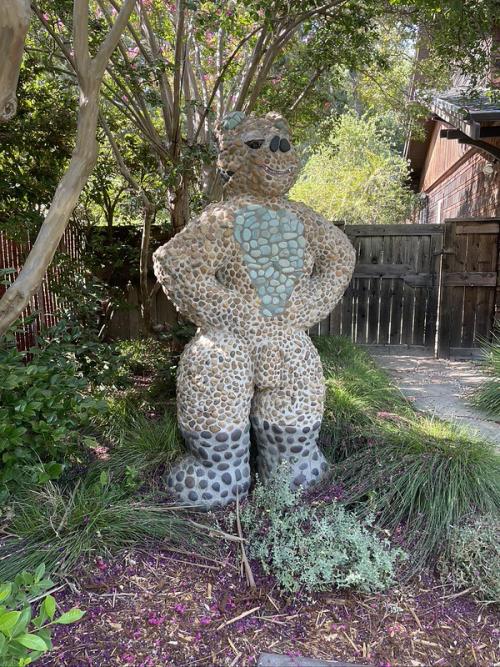Image of bear sculpture in Terry Davison's yard. 