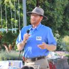 Taylor Lewis, Nursery Manager at the UC Davis Arboretum and Public Garden, talks to a crowd